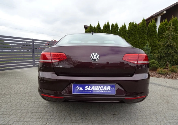 Volkswagen Passat cena 64800 przebieg: 166000, rok produkcji 2018 z Sędziszów Małopolski małe 781